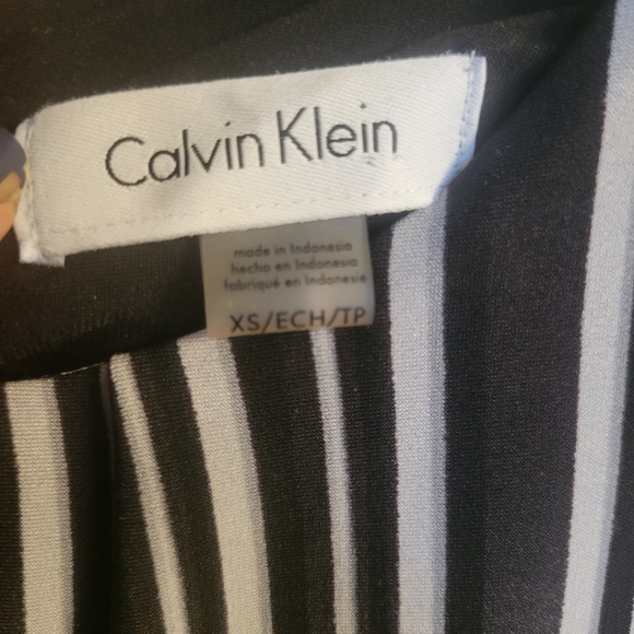 Calvin klein shell camisole top - Picture 2 of 5